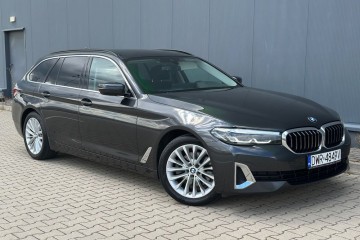 BMW Seria 5 520i mHEV Luxury Line